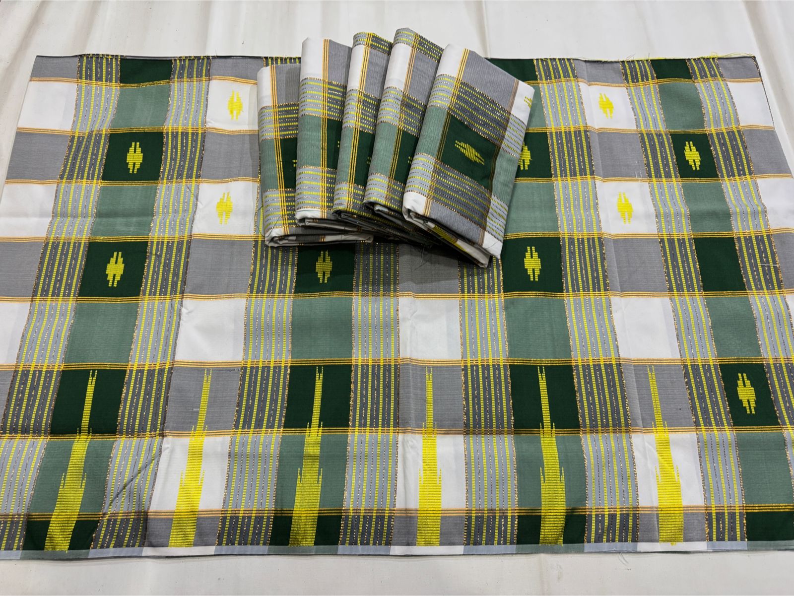 SABBE HIJAU DATU KOTAK